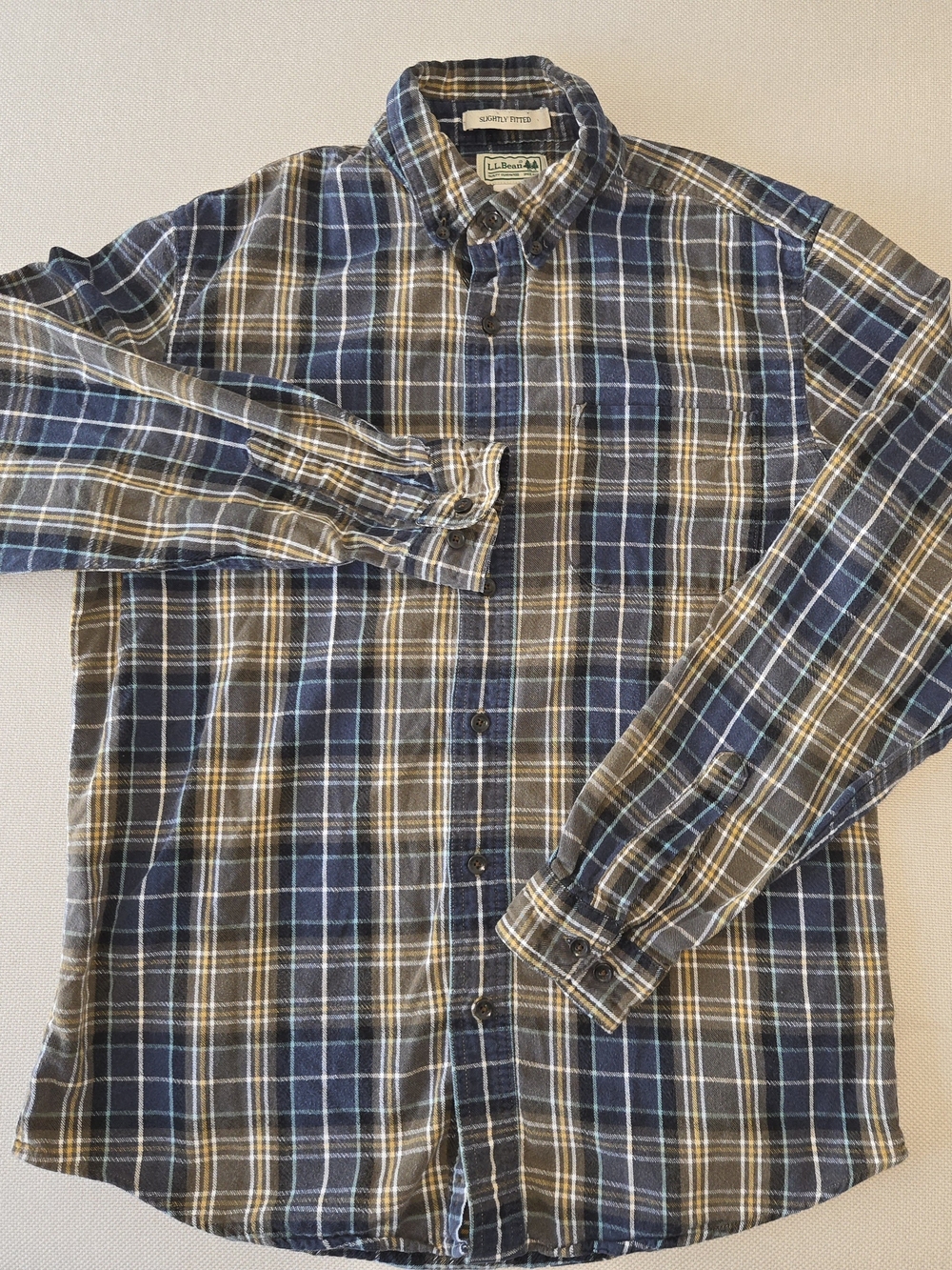 L.L. Bean Blue & Brown Plaid Flannel Shirt - Men Medium Lightly Fitted OUTDOORS